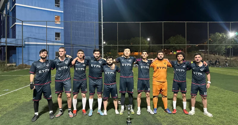 ADAU tələbələri İzmirdə keçirilən futbol turnirinin qalibi olub