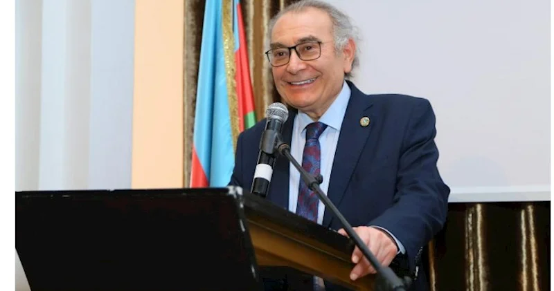 Nevzat Tarhan Bakıda müəllimlərlə görüşdü: “Texnologiya müəllimi əvəz edə bilməz” FOTOLAR