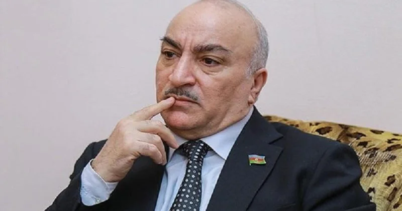 Tahir Kərimlinin partiyası növbədənkənar qurultaya gedir