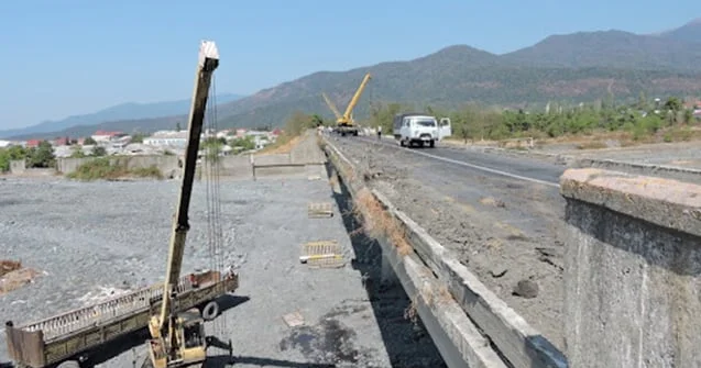 Bu yol bağlanır Körpü təmir olunacaq