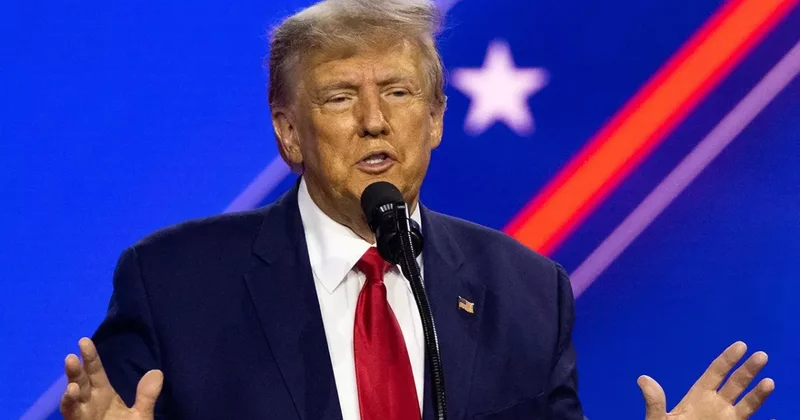 Трамп обвинил власти Калифорнии в затягивании выдачи разрешений на восстановление домов
