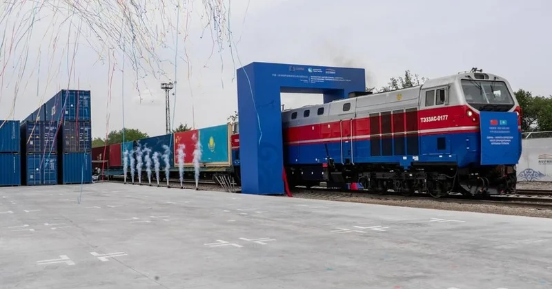 В Алматы открылся новый контейнерный терминал