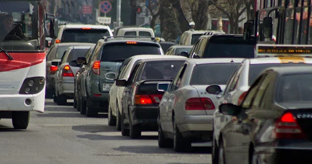 Bayramdan sonra Bakı yollarında yenə tıxac var Siyahı