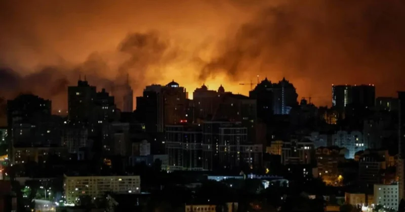 Rusiya Kiyevi bombaladı FOTO
