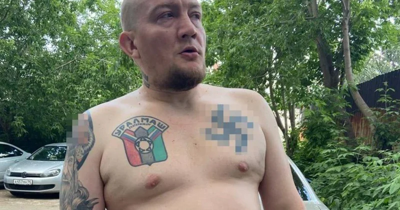 В России за татуировки со свастикой задержали правого радикала