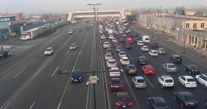 Tətil BİTDİ, tıxac BAŞLADI