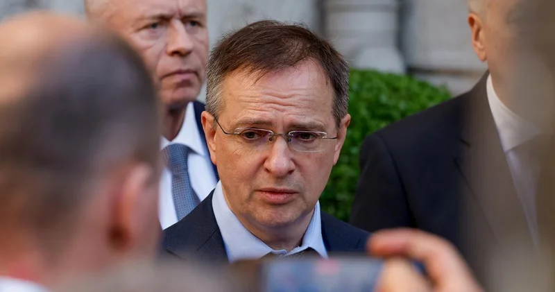 Мединский подставил кремлевских мудрецов : оправдаться личным мнением не удастся ТОЧКА ЗРЕНИЯ