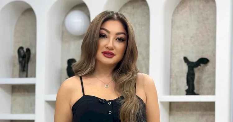 Zümrüd Moskva Bakı təyyarəsində təhlükə yaşadı