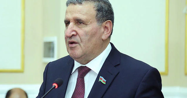 İsa Həbibbəylinin aylıq maaşı təəccübləndirdi