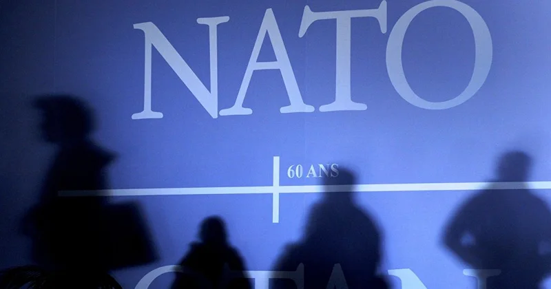 Tarixçi Medinski yox, Putin danışıqlara getməldir Rutte