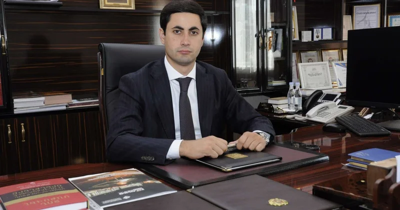 Ermənistanda rayon rəhbəri istefa verdi