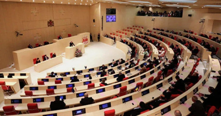 Gürcüstan Parlamentində Baltikyanı ölkələrlə dostluq qrupları olmayacaq
