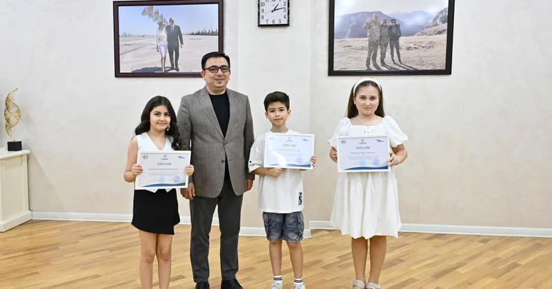 “Vətənin tərənnümü” mövzusunda rəsm müsabiqəsinin qalibləri mükafatlandırılıb