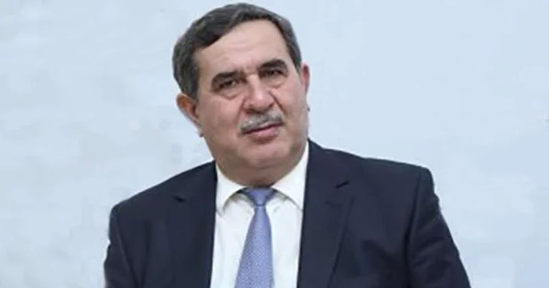 Bu, dövlətlə siyasi partiyalar və media arasındakı münasibətlərin inkişafına kömək edir...