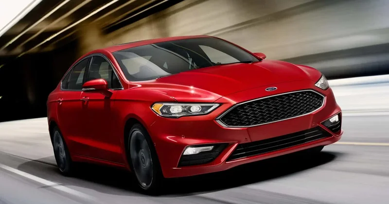 Ford niyə sedanlarını dayandırdı və peşman deyil...