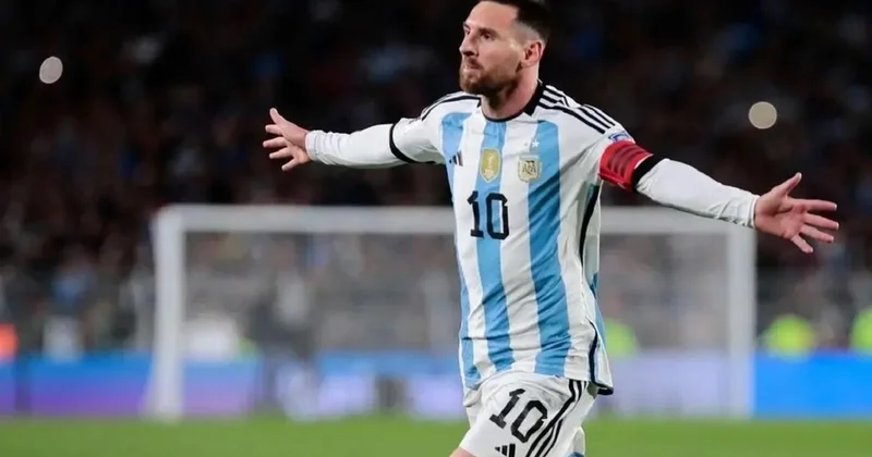 Messiyə 2 dəqiqə kifayət etdi, Argentina darmadağınla qalib gəldi