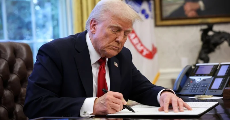 Трамп провёл экстренное совещание на фоне резкого обострения напряжённости с Ираном