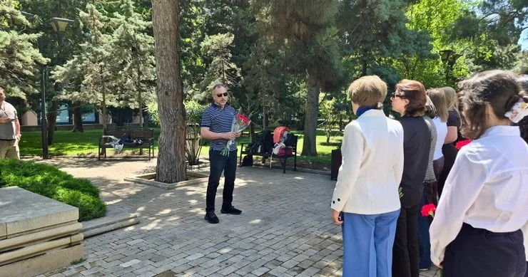 ​BAKIDA “RUS DİLİ GÜNÜ” KEÇİRİLİB Rusiya səfirliyindən “müəmmalı” açıqlama + FOTOLAR