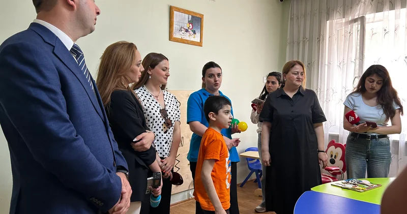 Əlilliyi olan uşaqlar üçün sosial xidmət müəssisəsinə mediatur təşkil edilib FOTOLAR