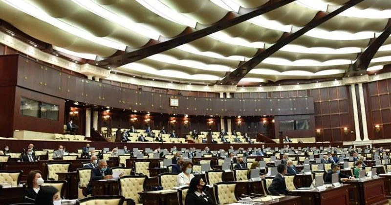 Parlament üzvləri üçün yaş həddi tətbiq ediləcək? KONKRET