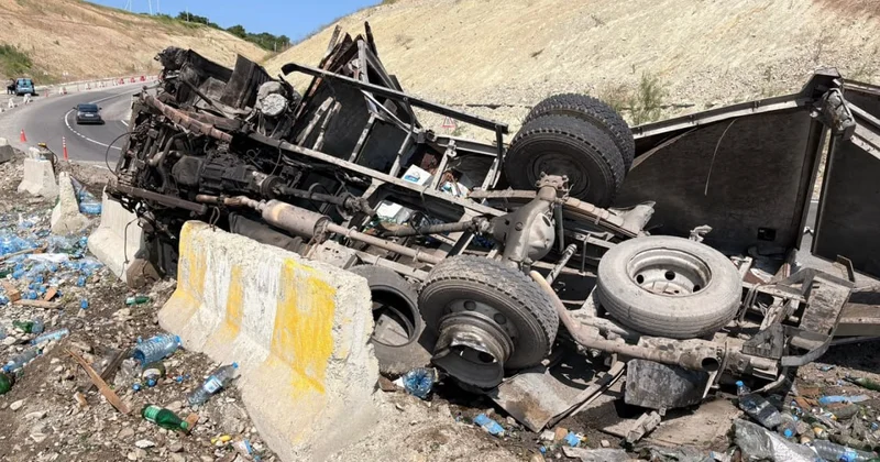 Ağsuda yük avtomobili aşdı Xəsarət alanlar var FOTO/VİDEO