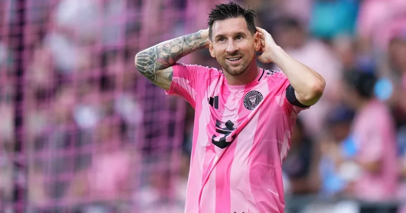 Roberto Karlos: “Messi DÇ 2030 da da oynaya bilər”