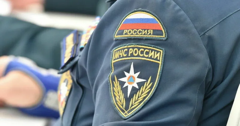 В результате ДТП двое сотрудников МЧС России погибли, шестеро пострадали