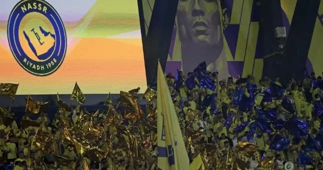 Azarkeşləri tənqid edən klub sahibi üzr istədi