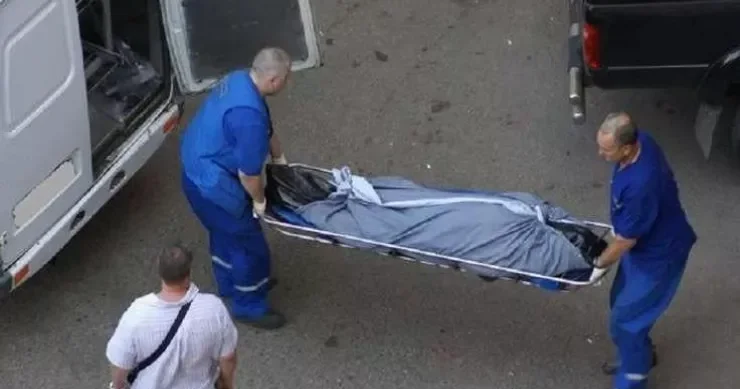 Bakıda 72 yaşlı bıçaqlanmış meyiti tapıldı
