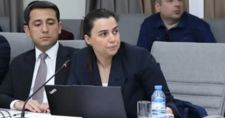 Sosial şəbəkələrdə yaşın təsdiqlənməsi bank kartı və elektron poçt vasitəsilə həyata keçiriləcək