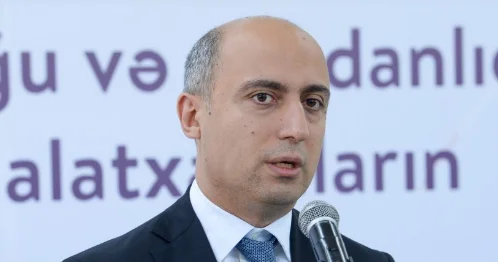 Nazir: Bu, cəmiyyətin şagirdlərin üzərinə qoyduğu yükdür