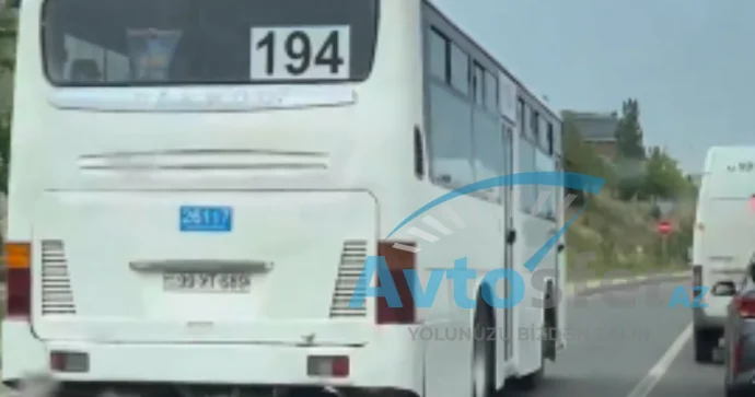 Tıxacda gözləməyə səbri çatmayan 194 ün sürücüsü əks yola çıxdı VİDEO