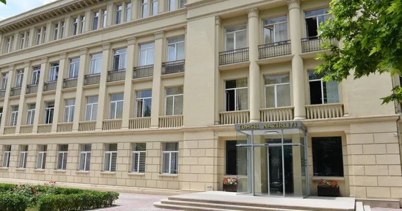 Elm və Təhsil Nazirliyinin yanlış mövqeyi: Təhsili uçuruma aparan qeyri peşəkarlıq KONKRET