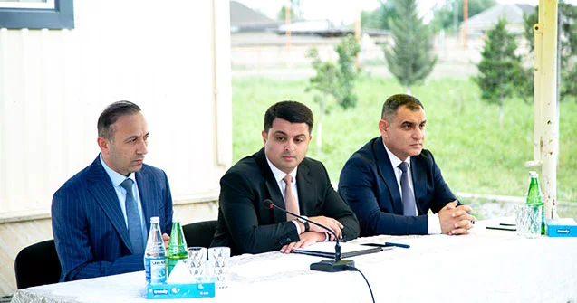 Neftçalanın icra başçısı səyyar görüş keçirdi Fotolar