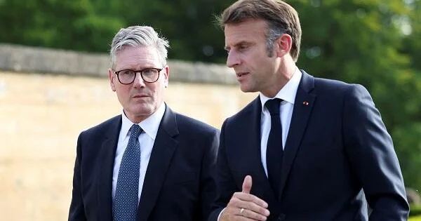 Starmer və Makron Rusiyanı müzakirə etdi