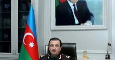 Yeni rəis Rəşad Əhmədov məhkumları incidir