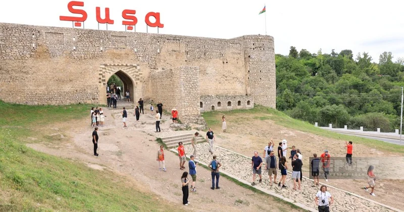 Из города Шуша впервые отправили открытки в Ирландию, Канаду и США
