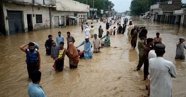 Pakistan və Hindistanda ölənlərin sayı 100 ə çatır