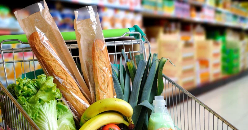Сколько в месяц каждый азербайджанец тратит на продукты притания?
