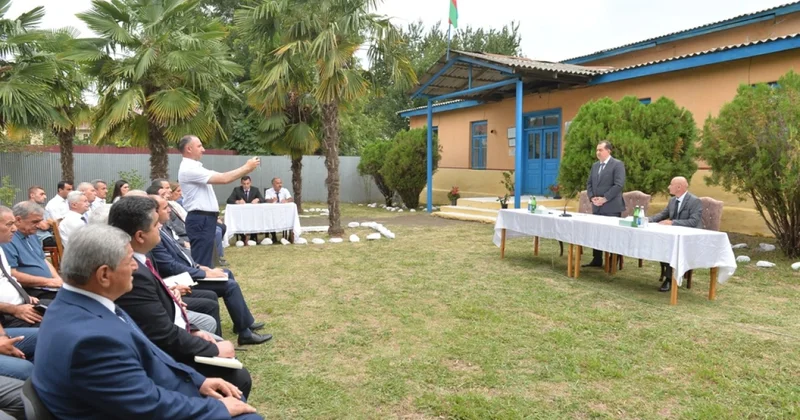 Taleh Qaraşov kənd sakinlərinin problemlərini dinlədi FOTOLAR