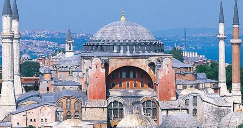 Ayasofyanın yenidən məscid kimi fəaliyyətə başlamasından beş il ötür