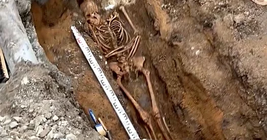 Çelyabinskdə 18 ci əsrdə yaşamış insanların qalıqları aşkar edilib...