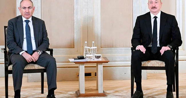 Prezident İlham Əliyevin Əbu Dabidə Nikol Paşinyanla görüşüb