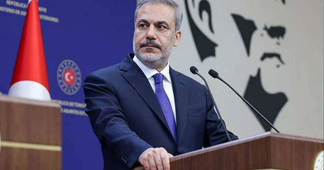 ABŞ və İran Hörmüzdə bu məsələni həll etməlidir