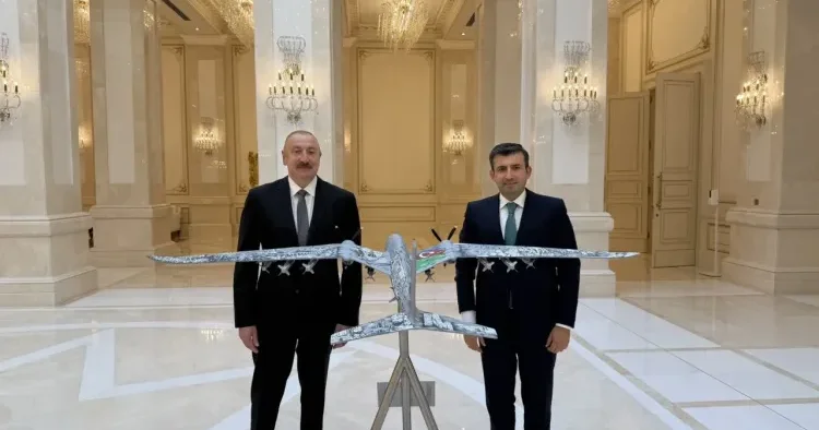 İlham Əliyev Bayraktarı qəbul etdi FOTO