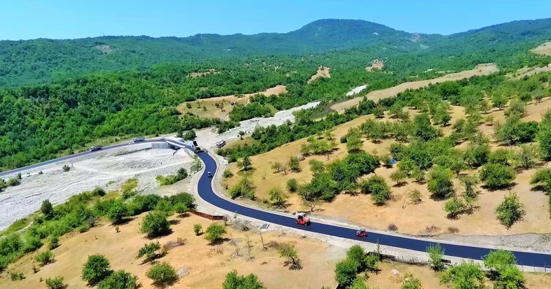 Siyavuş Novruzov: Torpaqların 20 faizi yol və su kanallarına gedir
