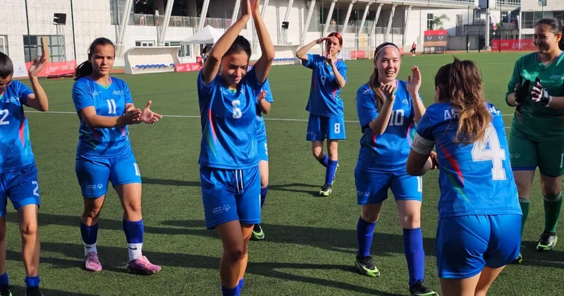 Azərbaycanın “Birləşmiş Futbol” komandası finaldadır FOTO