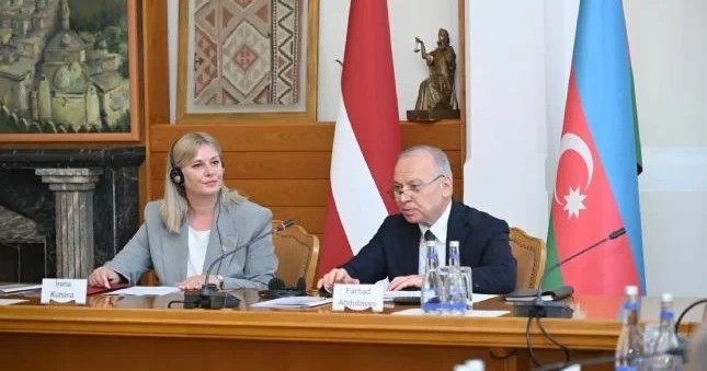 Azərbaycan ilə Latviya Konstitusiya Məhkəmələri arasında müzakirə