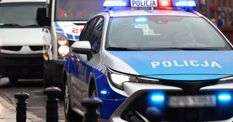 Polşada polis əməkdaşlarına silahlı hücum olub