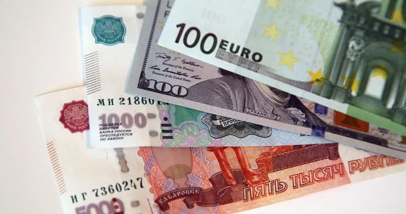 Avro və rubl balaşdı, dollar isə... MƏZƏNNƏ